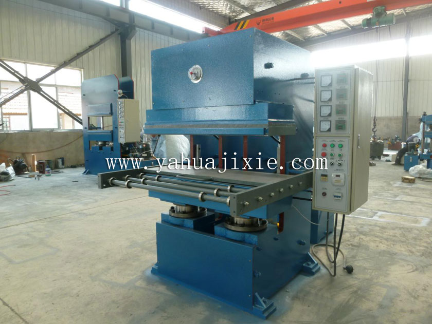 鄂式帶手動推拉模裝置硫化機(jī)