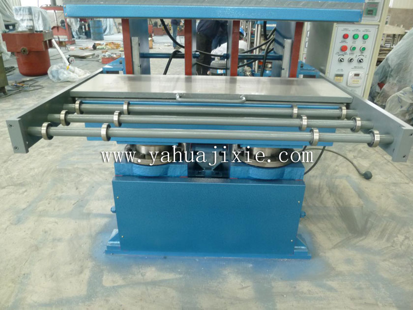 手動推拉模裝置機(jī)