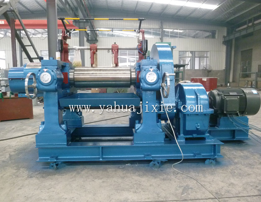 XK-250（10寸）開(kāi)放式煉膠機(jī)