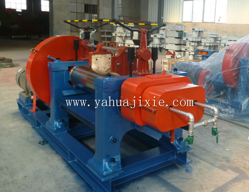 XK-250（10寸）開(kāi)放式煉膠機(jī)