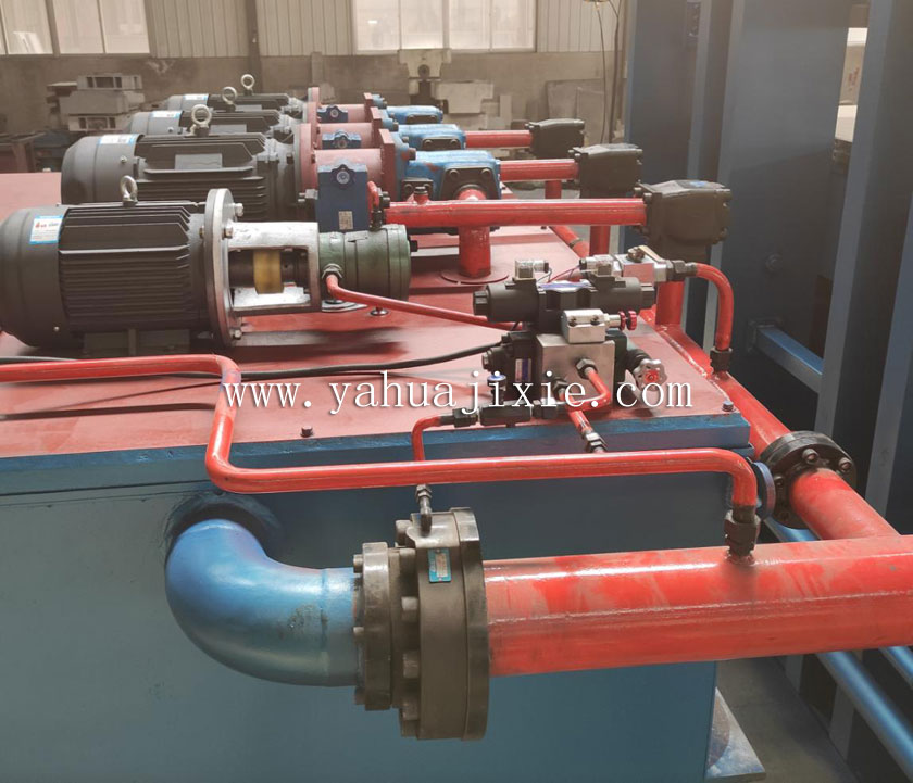 3000T硫化機(jī)大型膠板，牛棚墊子，豬舍墊子生產(chǎn)硫化機(jī)